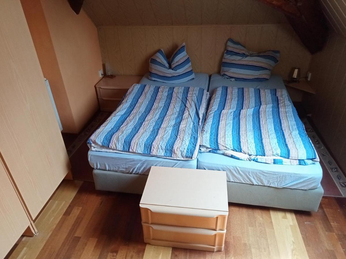 Uebernachtungszimmer 1 Schlettau Ngoại thất bức ảnh